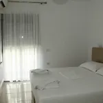 Andy Σαράντα
