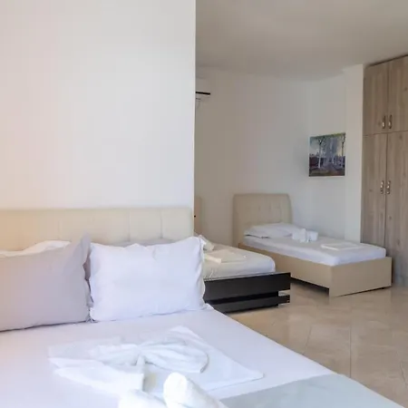 Appartamento Andy Sarandë