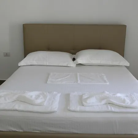 Andy Appartamento Sarandë